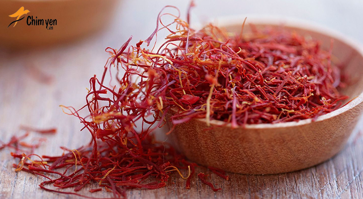 Saffron là một trong những loại gia vị đắt đỏ nhất thế giới, được mệnh danh là “gia vị quý tộc”